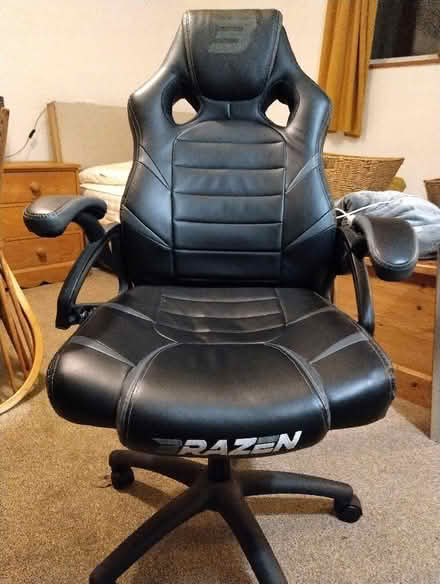 Photo of free Brazen Gaming Chair (Golden Triangle NR2) #1