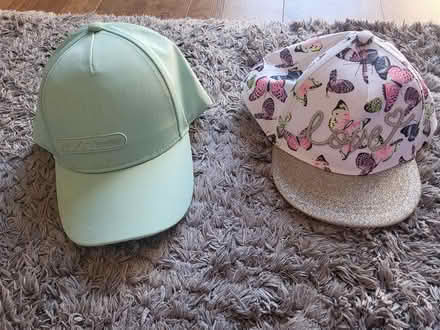 Photo of free caps (Shenley Brook End MK5) #1