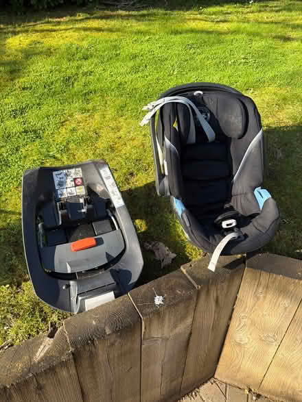 Photo of free Car seat with Isofix base (10 Lark Hill road, Worcester) #1