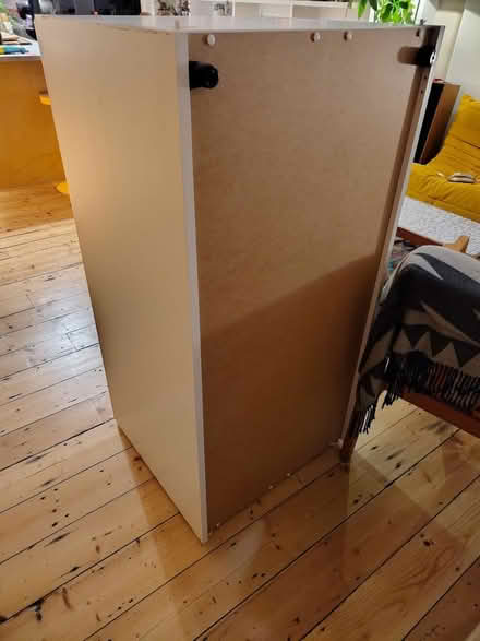 Photo of free Childrens chest of draws (E17) #4