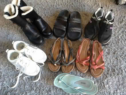 Photo of free shoes size 3 (Shenley Brook End MK5) #1