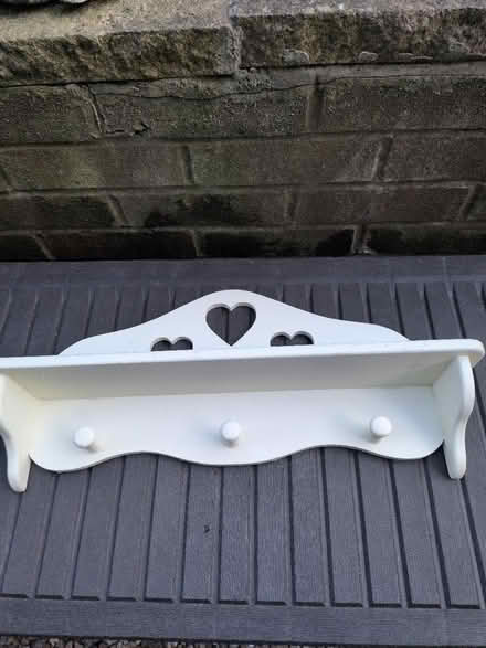Photo of free New shelf (PR25 leyland) #1