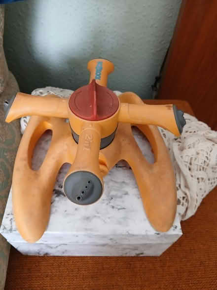 Photo of free Hoselock garden sprinkler (Woodside SE25) #2