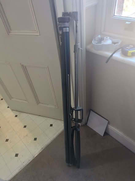 Photo of free Projection screen (St Albans AL1) #1