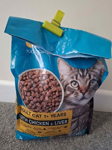 Photo of free cat food (Penwortham Lane PR1) #1