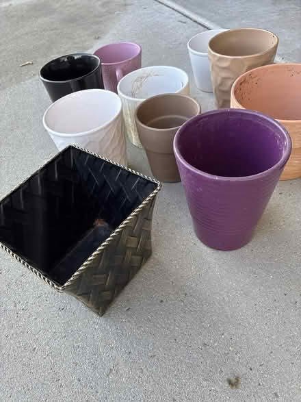 Photo of free Assortment of small flower pots (Sunnyvale/Cupertino) #3