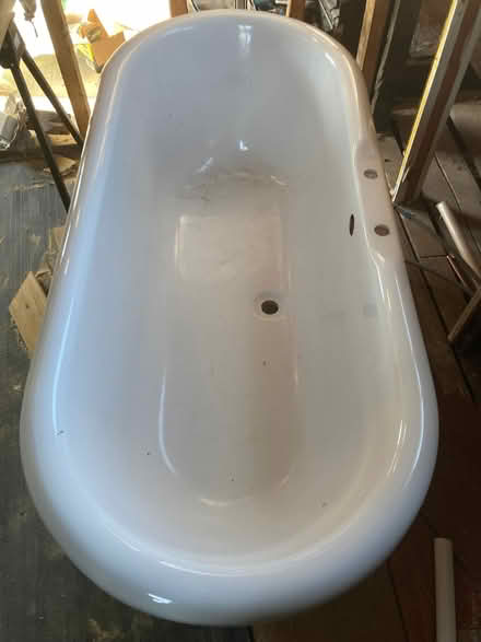 Photo of free Roll top bath (Lewes BN7) #2