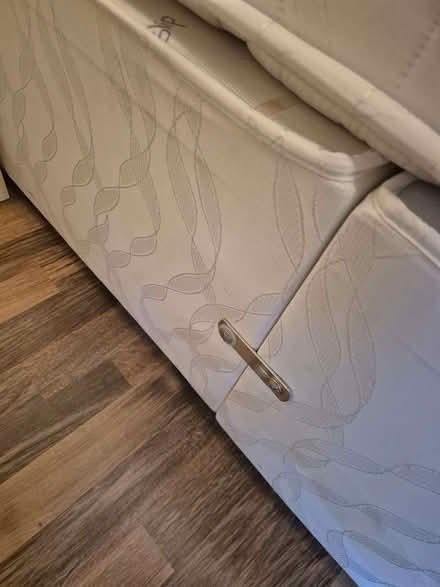 Photo of free Double bed (Aylesbury Vale HP21) #4