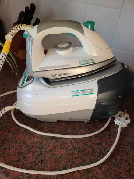 Photo of free Steam iron (Eltham SE9) #2