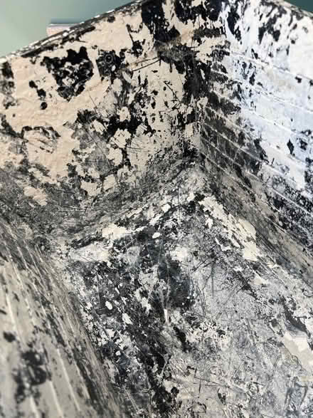 Photo of free Large Paint Scuttle. Used. (Southsea PO4) #4