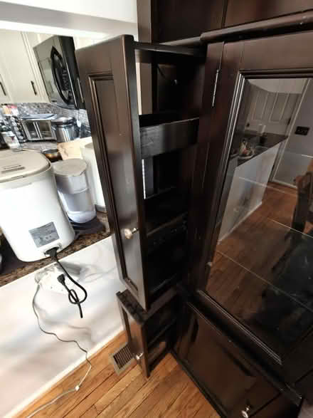 Photo of free Entertainment center 3 pieces (Cypress Point Rd, Lincolnia) #2