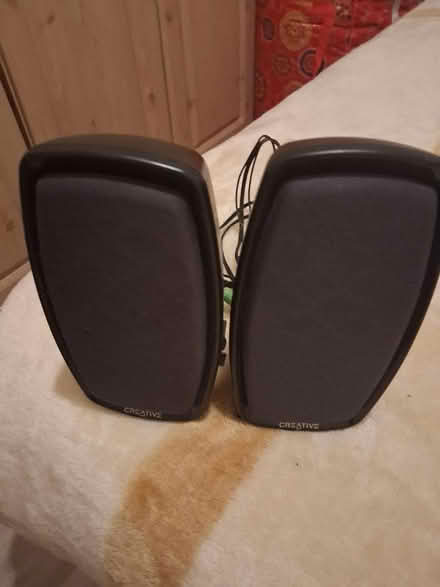 Photo of free Speakers (SW16 6AP) #1