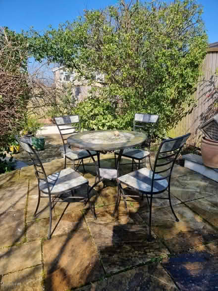 Photo of free Garden table and 4 chairs (Bath bear flat) #1