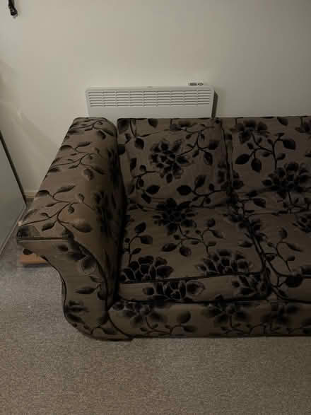 Photo of free Beautiful double sofa set (Home RH10 8dw) #4