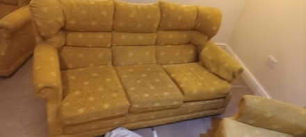 Photo of free Couch's and Sofas (me15 7ub) #2