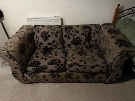 Photo of free Beautiful double sofa set (Home RH10 8dw) #3