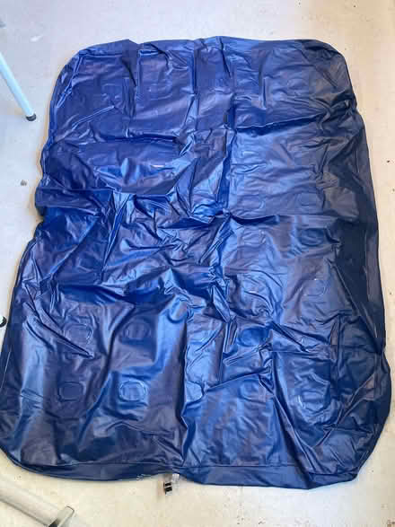 Photo of free 1 Double and 1 Single Air Mattress (Walton Manor OX2) #3