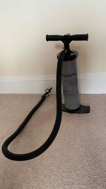 Photo of free Hand pump (DE72) #1