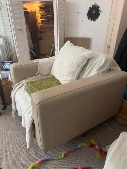 Photo of free Natuzzi square swivel chair (West Norwood SE27) #4