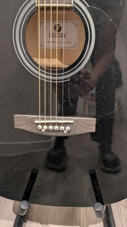 Photo of free Fender Guitar (E17) #2