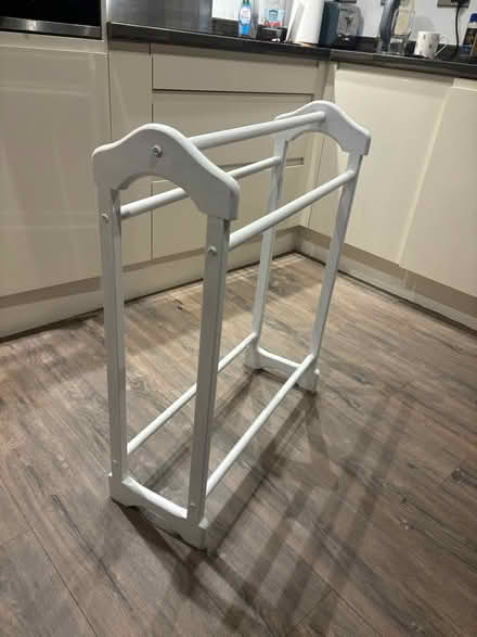 Photo of free Vintage Towel rail (L8) #2