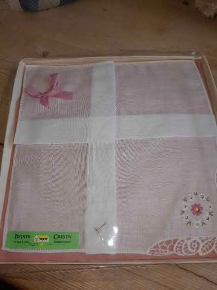 Photo of free Embroidered Hankerchiefs - (boxed) (Mayland CM3) #2
