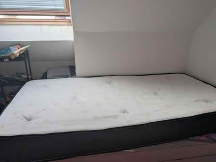 Photo of free Single divan bed with mattress and drawers (Richmond S13) #1