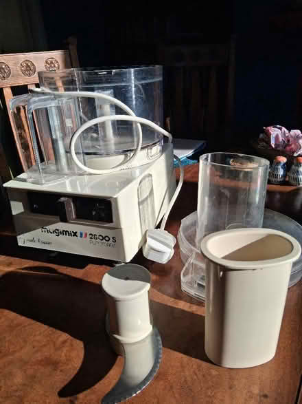 Photo of free 30 year old Magimix processor (Stroud Green N4) #2