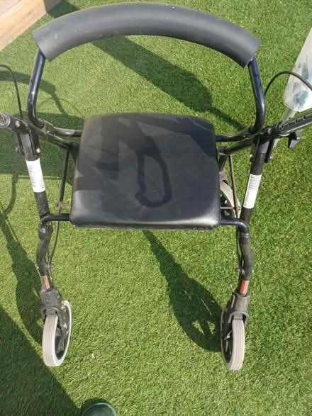 Photo of free 4 wheel seatead walker (Sandford on thames OX4) #1