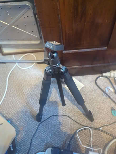 Photo of free Silk telescopic tripod (St Albans AL1) #1