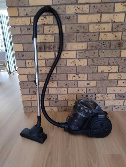 Photo of free Pump/Vacuum cleaner/Grinder (Mitcham) #2