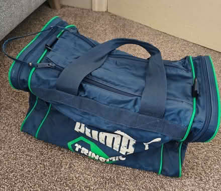 Photo of free Puma sports Holdall / Bag (West End LA3) #1