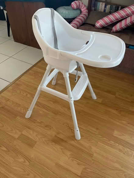 Photo of free High chair (Surrey Quays SE16) #2