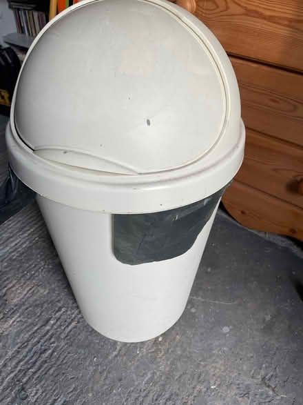 Photo of free Cream kitchen bin (Illingworth. HX2) #1