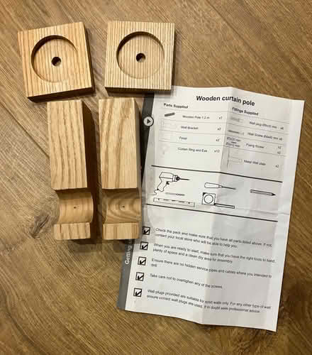 Photo of free Wooden curtain pole 120cm (Hitchin SG4 7SN) #3