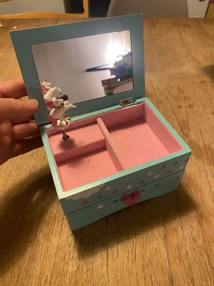 Photo of free Jewellery Box - Needs Repair (Kilburn NW6) #2