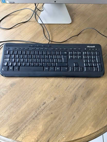 Photo of free ASUS Windows 11 computer (Round Spinney) #4