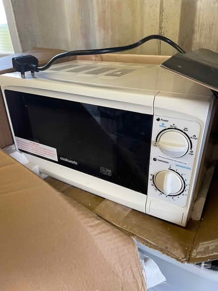 Photo of free White microwave (Illingworth. HX2) #1