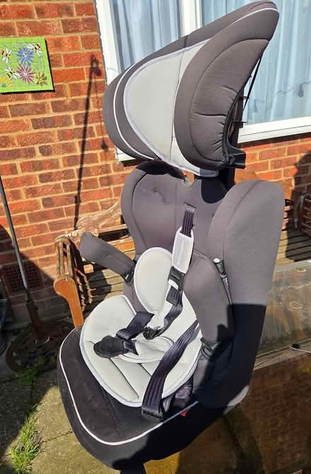 Photo of free Child's car seat (SS8) #2