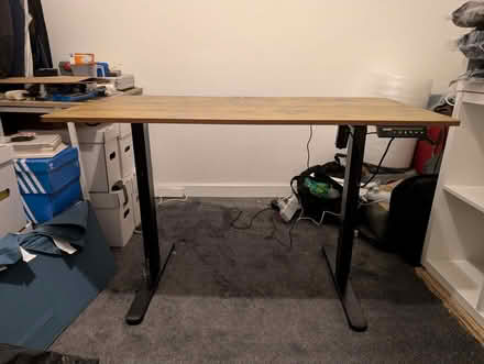 Photo of free Rising desk (Crouch End N8) #1