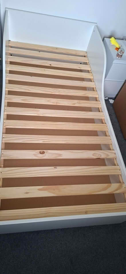 Photo of free Children's bed frame with drawer (Toddington BN17) #3
