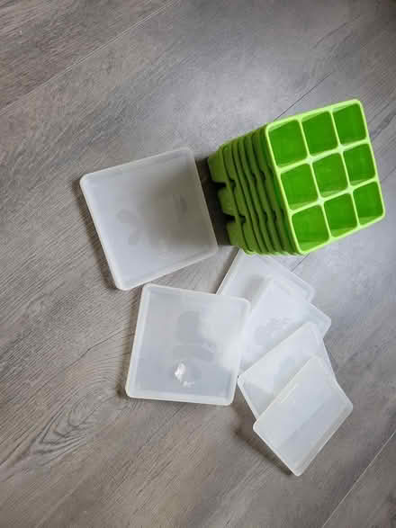 Photo of free Bulk freezing pots (Tamworth) #1