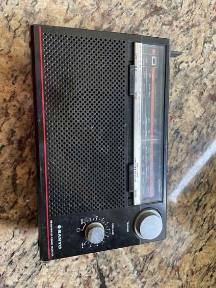 Photo of free radio - battery only (Dutton PR3) #1