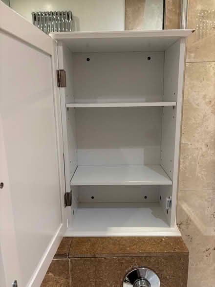 Photo of free White bathroom cabinet (N7 9EA) #3