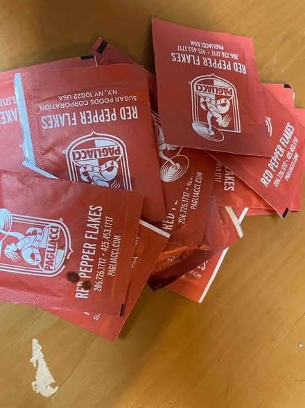 Photo of free red pepper flakes (Wedgwood) #1