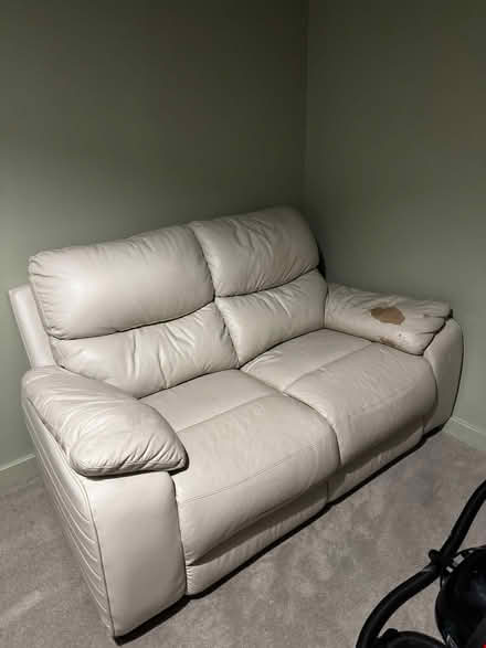 Photo of free Cream leather sofa (Monkwick CO2) #1