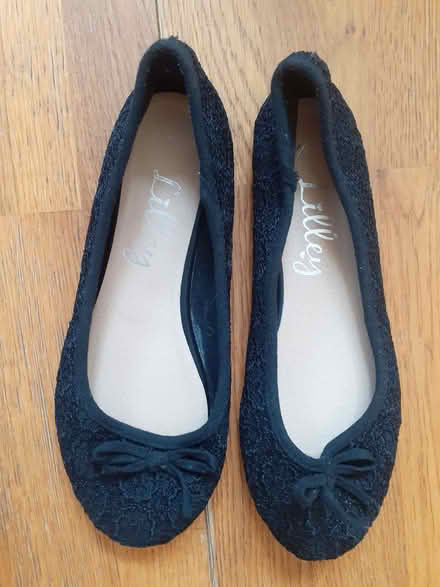 Photo of free Ladies Shoes Size 6 (Kingsway) #1