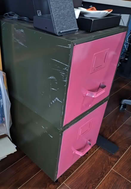 Photo of free Metal cabinets - Armoires métal (H1W2M7) #3