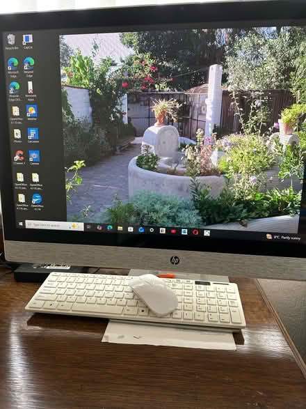 Photo of free H.P 28” computer (Coley RG30) #2