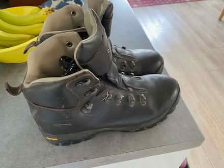 Photo of free ladies walking boots (Chillington TQ7) #1